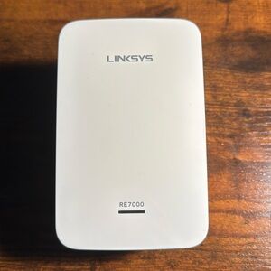 Linksys AC1900 Gigabit Range Extender / WiFi Booster